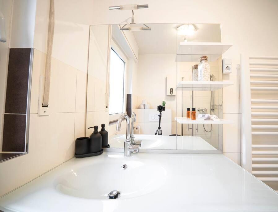 Modernes Apartment Auf 2 Etagen In Ruhiger Lage Zentral Zu Stadion Und Westfalenhallen Dortmund Extérieur photo